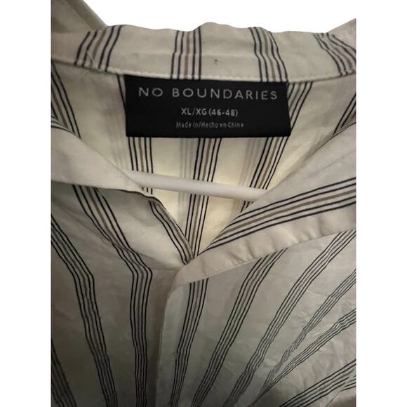 No Boundaries Button Down Collard Dress Shirt  Mens SIze XL  Cream Blue Stripes - Picture 4 of 5